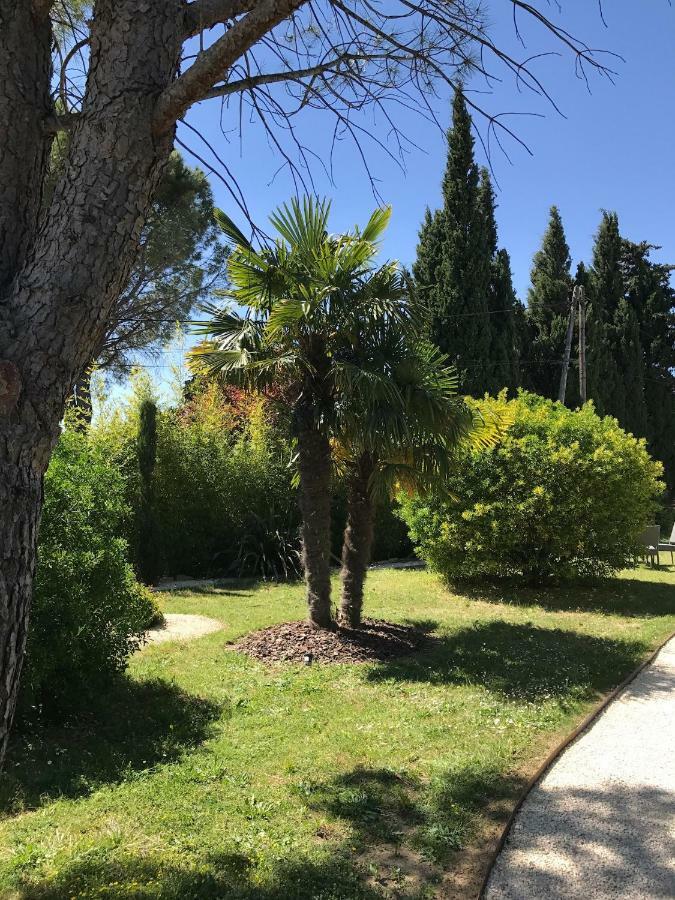 Le Cherche Midi, Entre Nimes, Le Pont Du Gard, Uzes, Arles Marguerittes Exterior photo